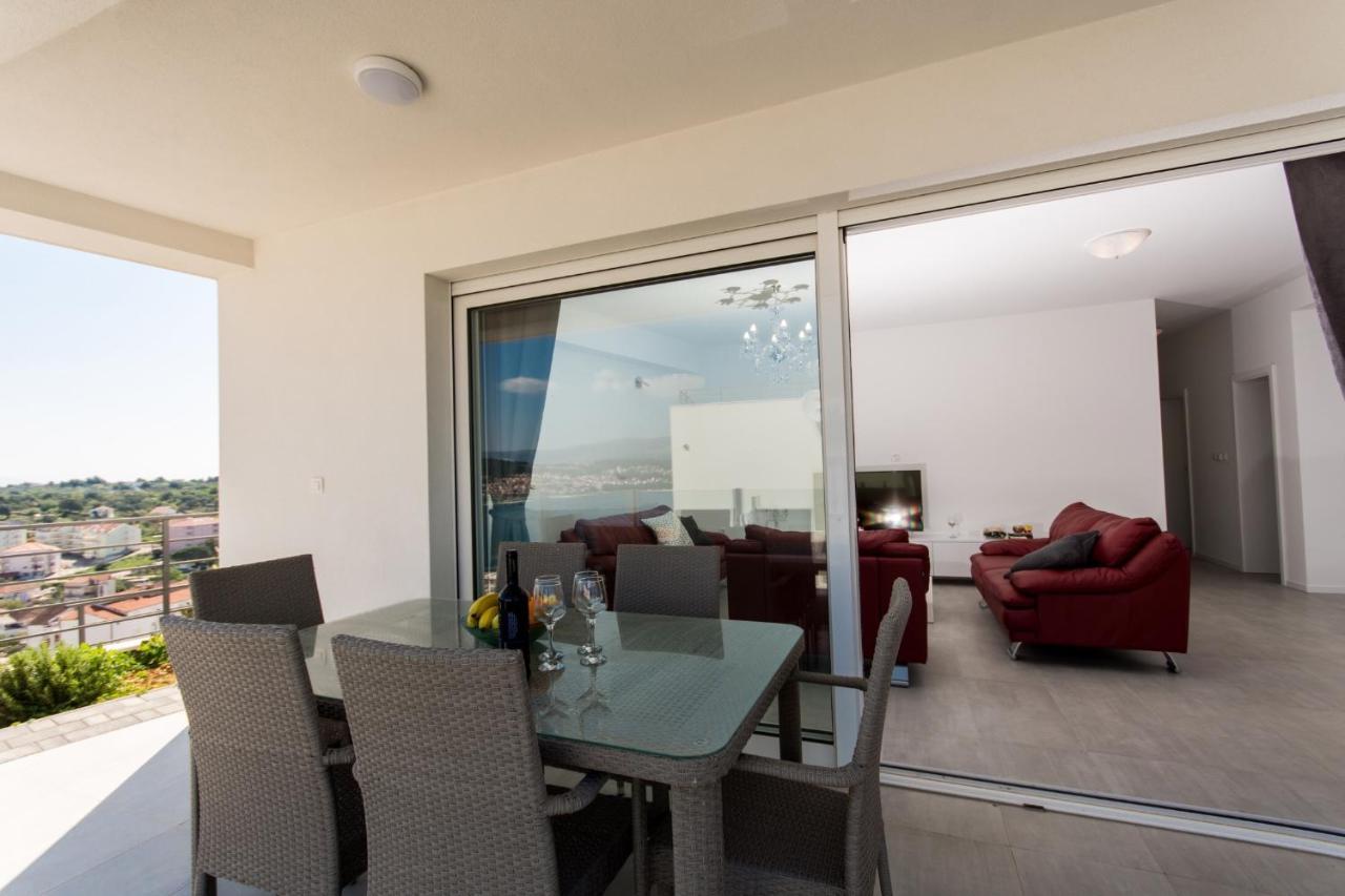 Apartment Julia Trogir Exterior foto