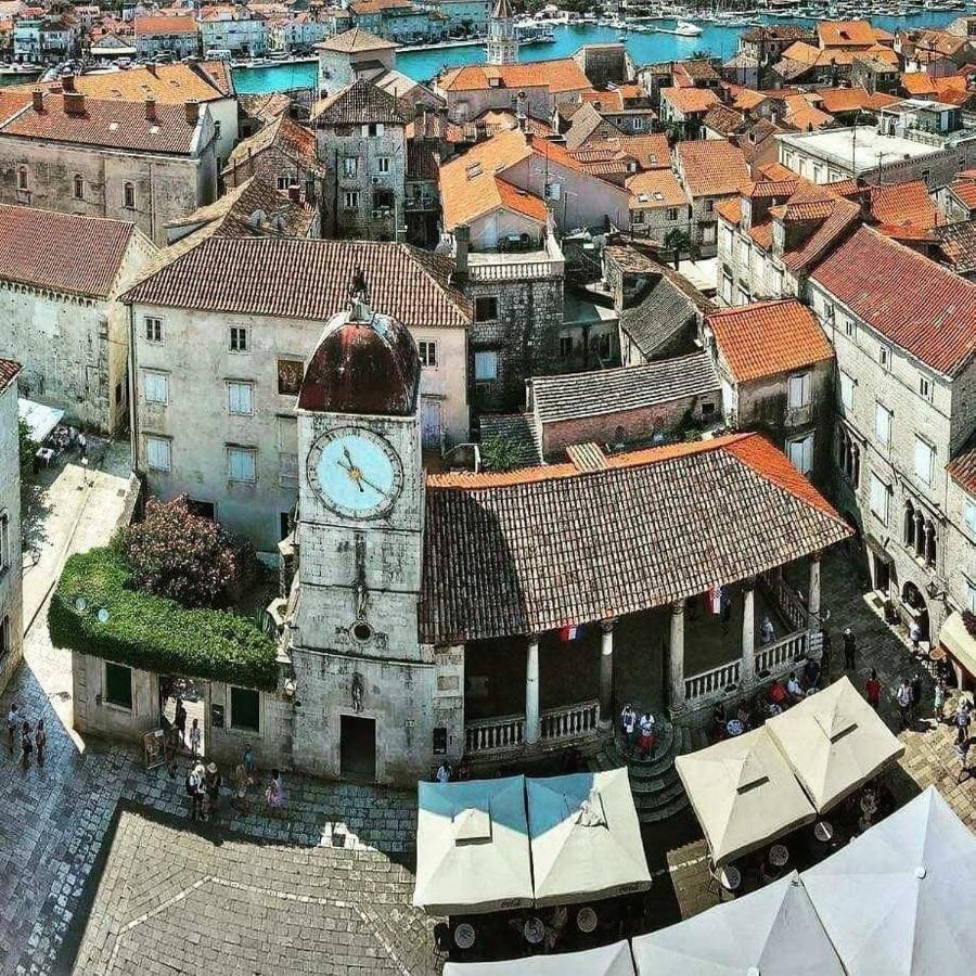 Apartment Julia Trogir Exterior foto